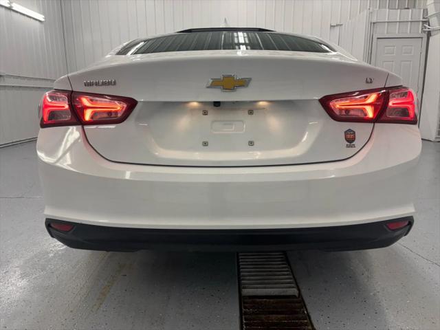2022 Chevrolet Malibu FWD LT