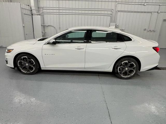 2022 Chevrolet Malibu FWD LT