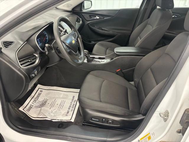 2022 Chevrolet Malibu FWD LT
