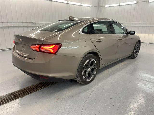 2022 Chevrolet Malibu FWD LT