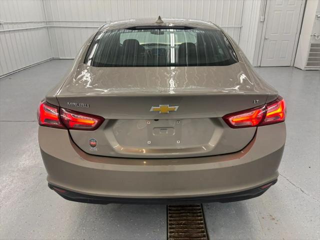 2022 Chevrolet Malibu FWD LT