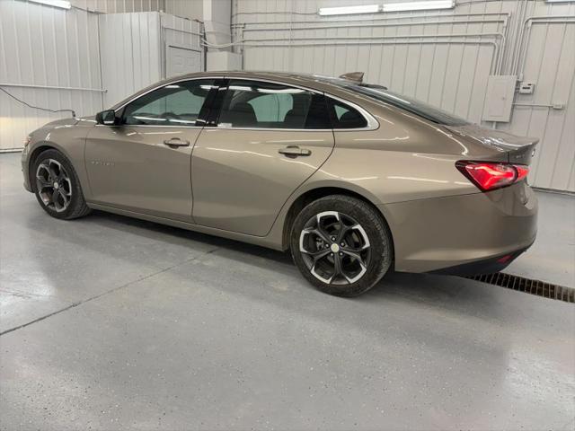 2022 Chevrolet Malibu FWD LT