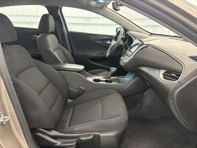 2022 Chevrolet Malibu FWD LT