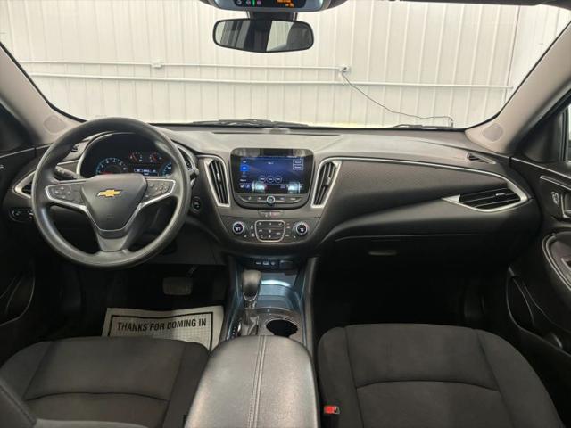 2022 Chevrolet Malibu FWD LT
