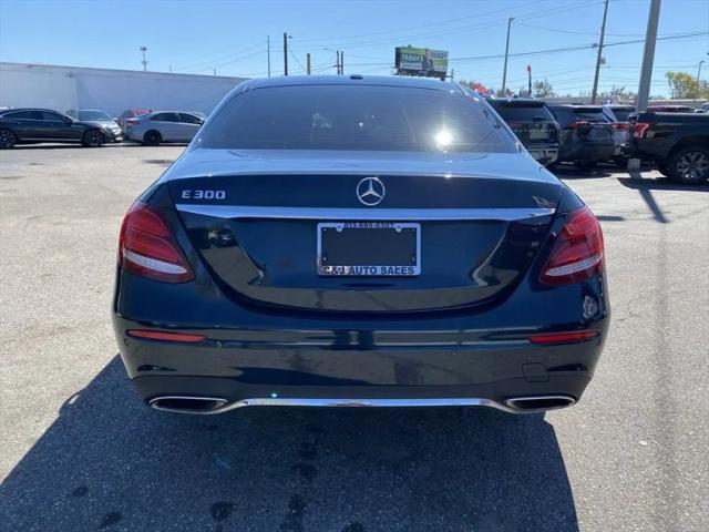 2017 Mercedes-Benz E-CLASS E 300 E 300