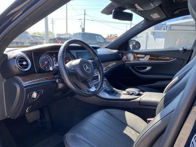 2017 Mercedes-Benz E-CLASS E 300 E 300