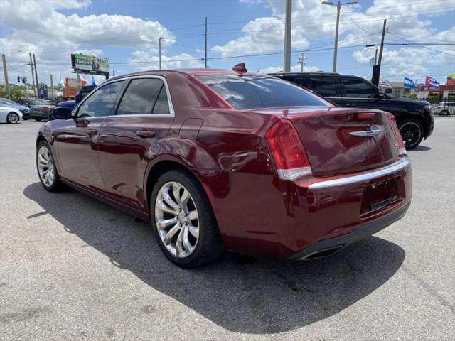 2018 Chrysler 300 Touring