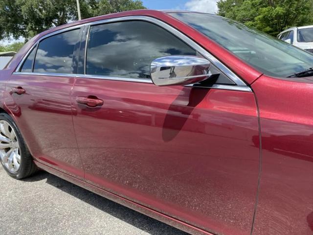 2018 Chrysler 300 Touring