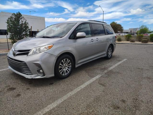 2018 Toyota Sienna XLE 8 Passenger