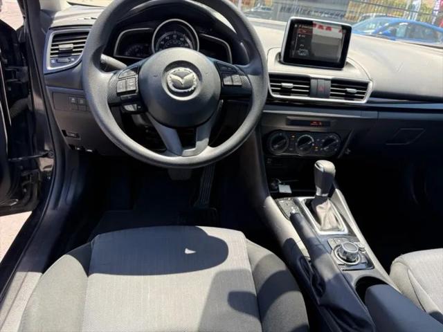 2016 Mazda Mazda3 i Sport