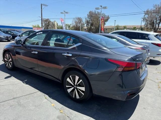 2022 Nissan Altima SV FWD