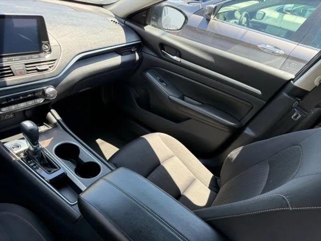 2022 Nissan Altima SV FWD