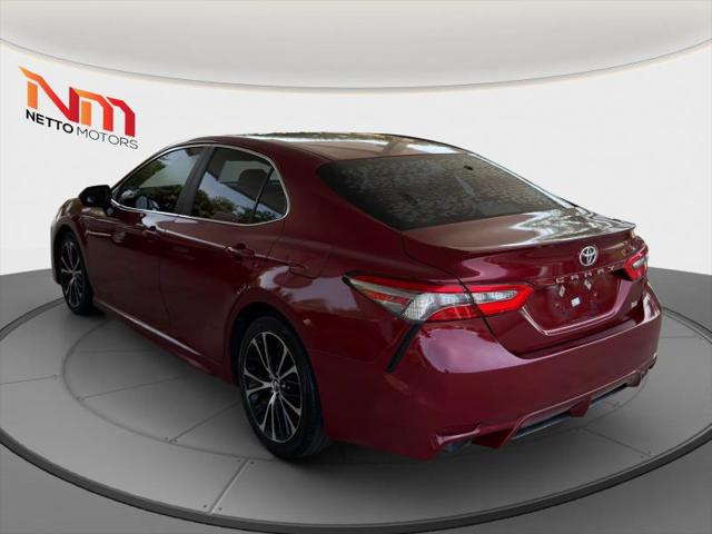 2018 Toyota Camry SE