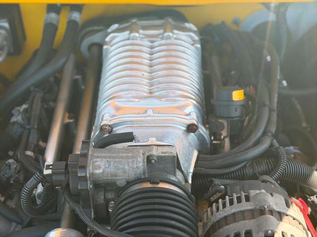 2004 Chevrolet SSR Base