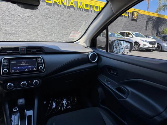 2020 Nissan Versa S Xtronic CVT