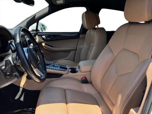 2020 Porsche Macan Base