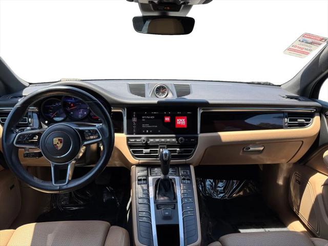 2020 Porsche Macan Base