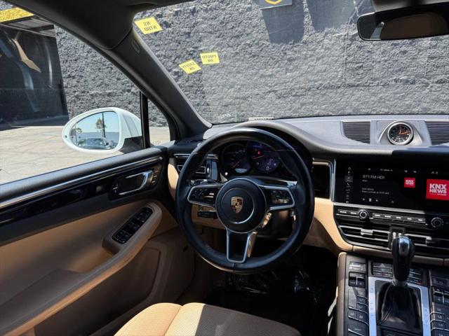 2020 Porsche Macan Base