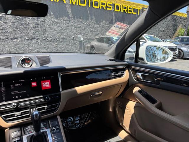 2020 Porsche Macan Base