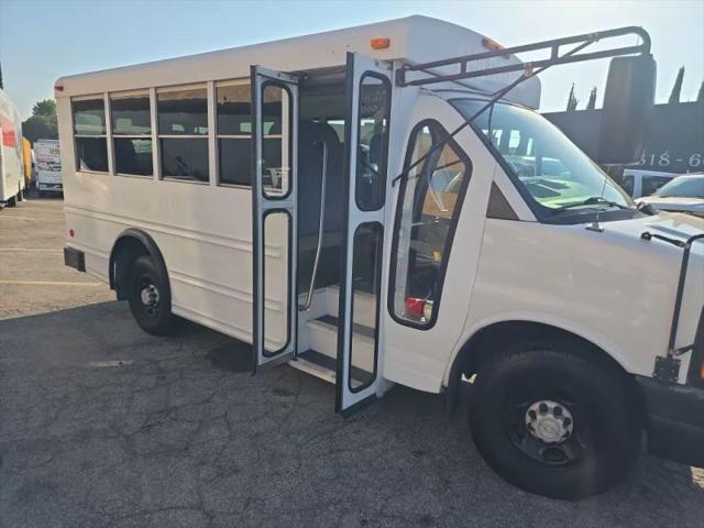 2007 Chevrolet Express Cutaway Work Van
