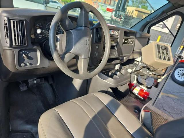 2007 Chevrolet Express Cutaway Work Van