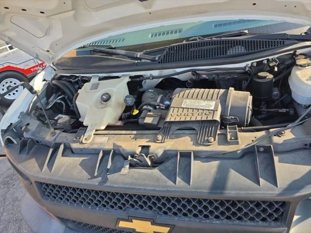 2007 Chevrolet Express Cutaway Work Van
