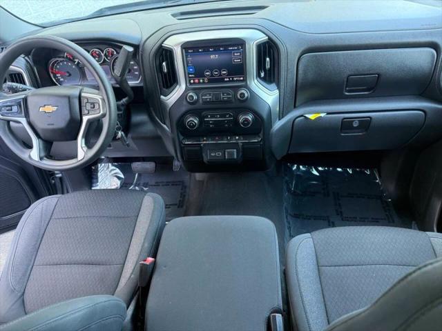 2020 Chevrolet Silverado 1500 4WD Crew Cab Short Bed LT