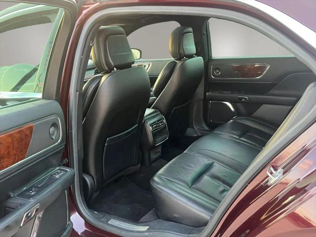 2017 Lincoln Continental Select