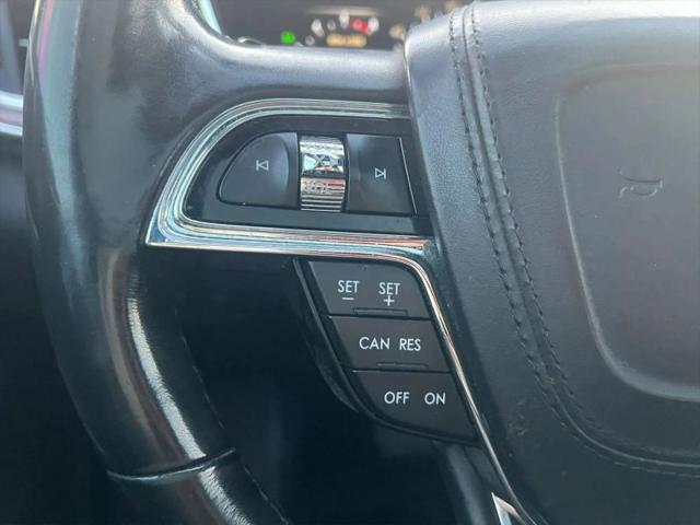 2017 Lincoln Continental Select