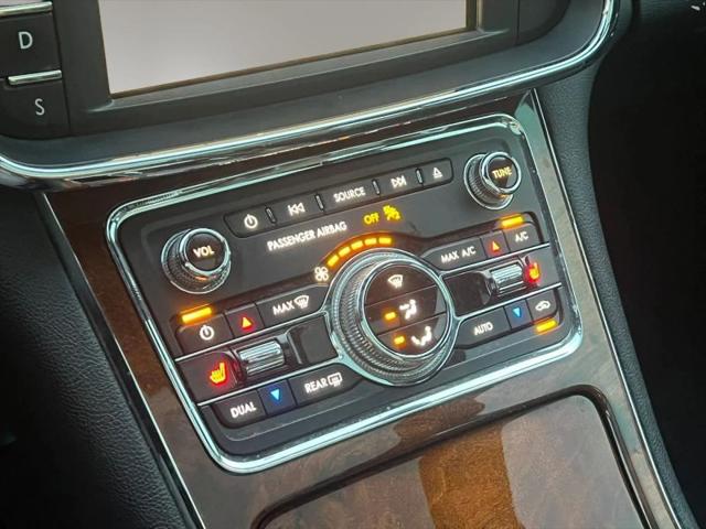 2017 Lincoln Continental Select