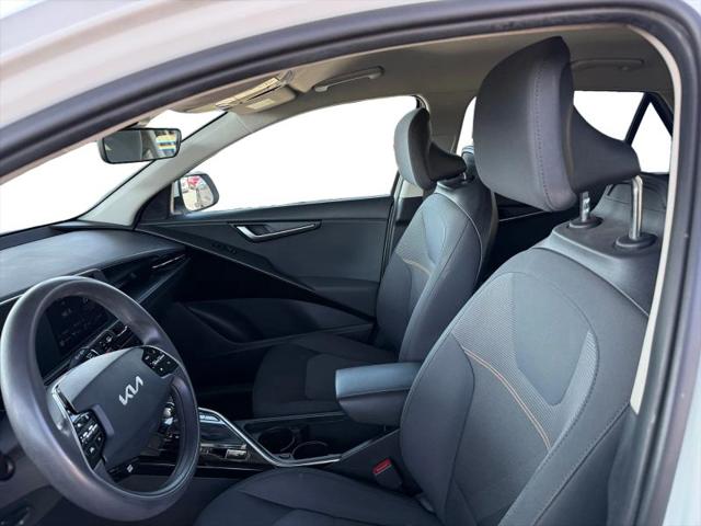 2024 Kia Niro LX