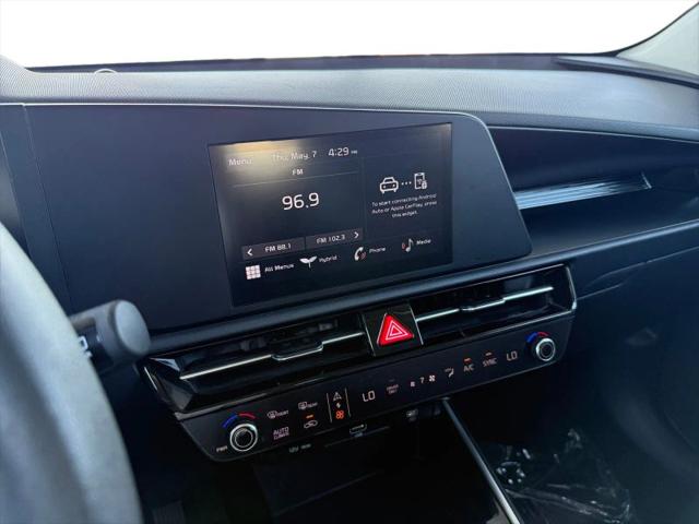2024 Kia Niro LX