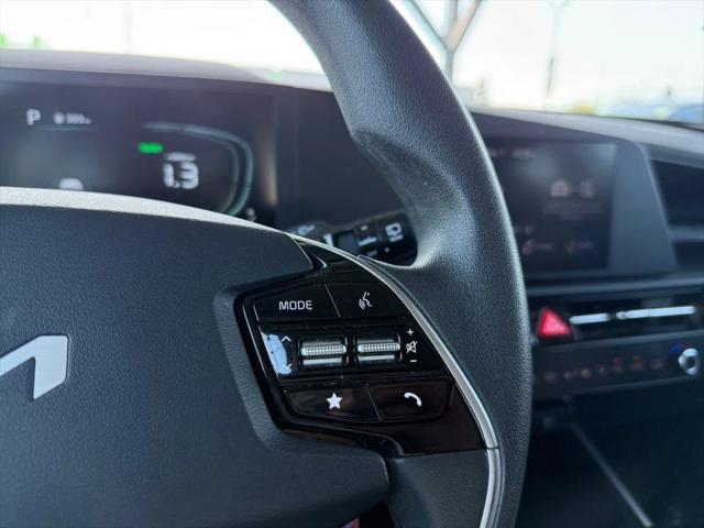 2024 Kia Niro LX