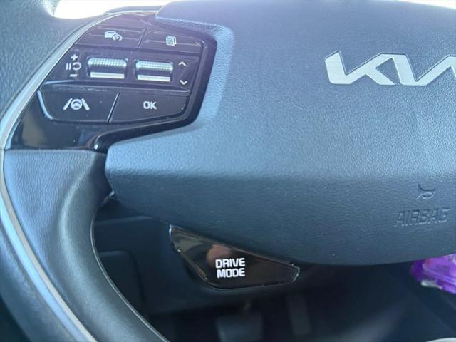 2024 Kia Niro LX