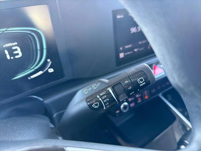 2024 Kia Niro LX