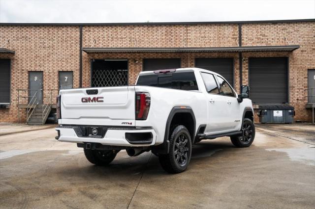 2024 GMC Sierra 3500HD 4WD Crew Cab Standard Bed AT4