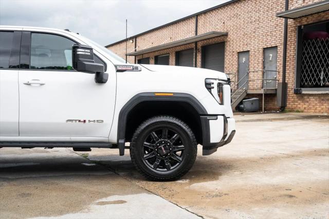 2024 GMC Sierra 3500HD 4WD Crew Cab Standard Bed AT4