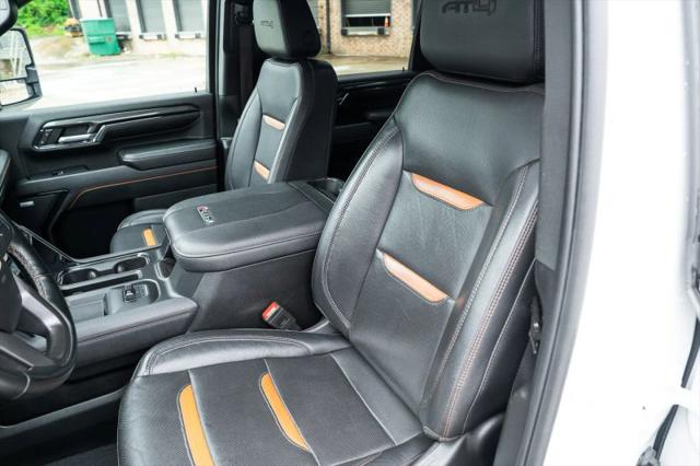 2024 GMC Sierra 3500HD 4WD Crew Cab Standard Bed AT4