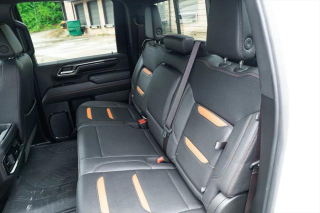 2024 GMC Sierra 3500HD 4WD Crew Cab Standard Bed AT4