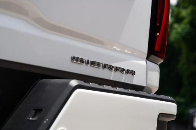 2024 GMC Sierra 3500HD 4WD Crew Cab Long Bed Denali