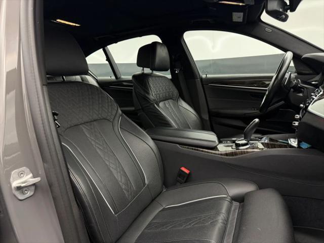 2022 BMW M5 i xDrive