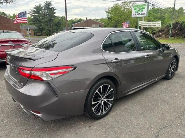 2018 Toyota Camry SE