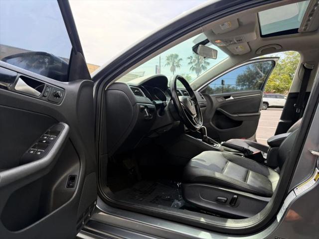 2017 Volkswagen Jetta 1.8T SEL