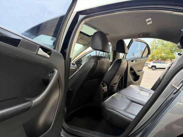 2017 Volkswagen Jetta 1.8T SEL