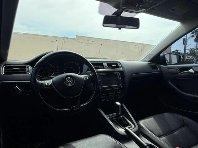 2017 Volkswagen Jetta 1.8T SEL