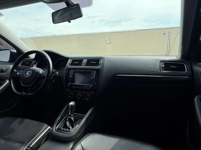 2017 Volkswagen Jetta 1.8T SEL
