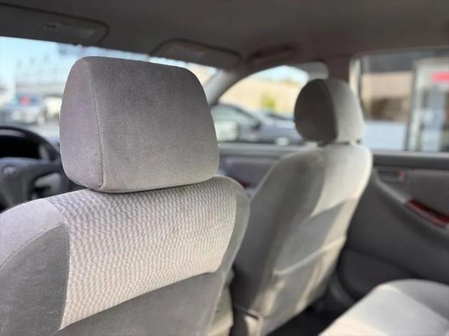 2005 Toyota Corolla LE