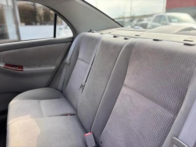 2005 Toyota Corolla LE