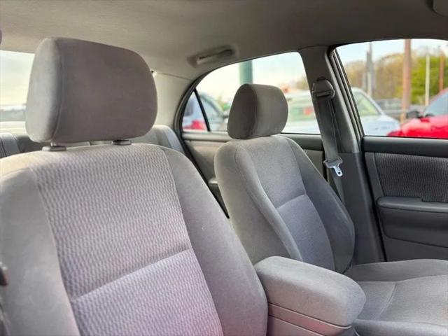 2005 Toyota Corolla LE