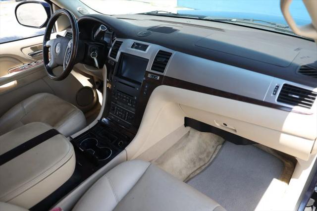 2007 Cadillac Escalade ESV Standard